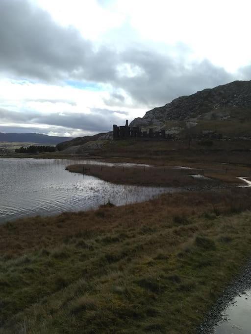 Daisys Cottage. Blaenau Ffestiniog. Exterior foto